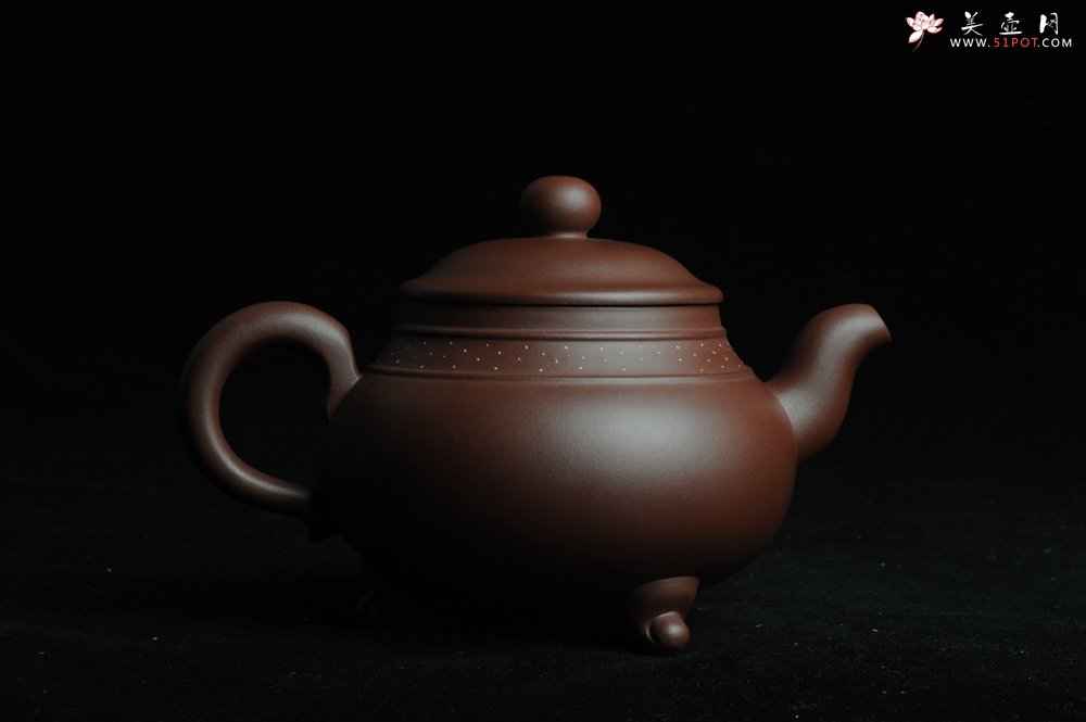紫砂壶图片：美壶特惠三足鼎立玉鼎壶 做工精致 - 宜兴紫砂壶网