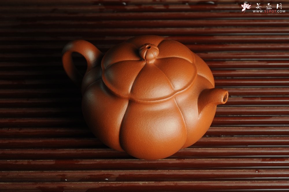 紫砂壶图片：美壶特惠 优质朱泥筋囊器漠上花开 做工精致 仅此一只 - 宜兴紫砂壶网