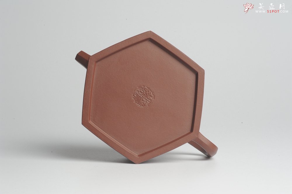 紫砂壶图片：美壶特惠 优质底曹青全手工六方井栏 - 宜兴紫砂壶网