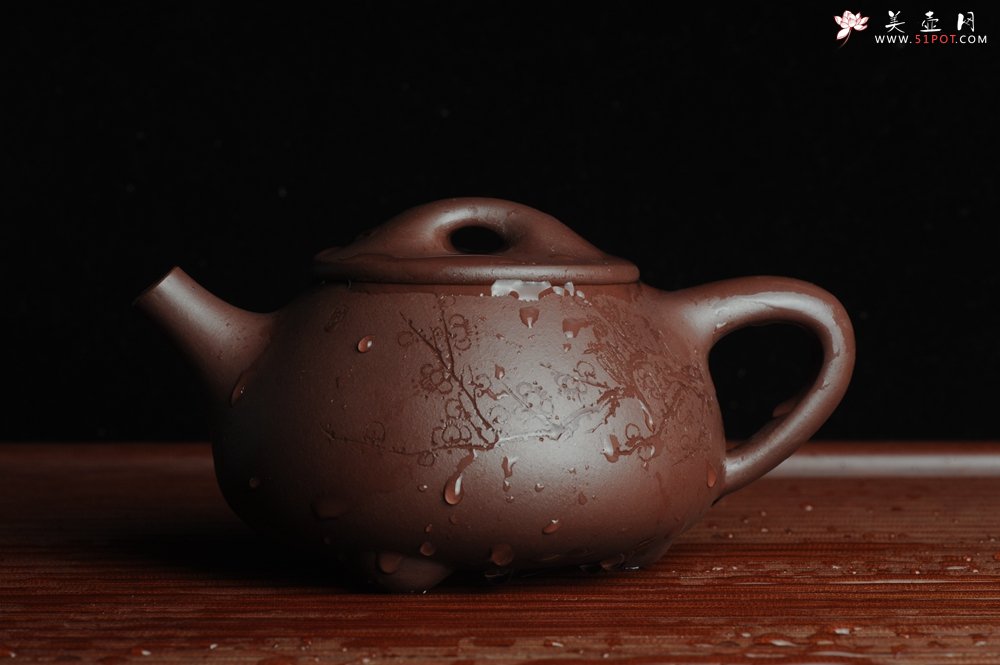 紫砂壶图片：美壶特惠 经典平盖小石瓢 满瓢（景舟石瓢）装饰梅花 泥料超好高档包装一壶二杯 做工灰常精致 - 宜兴紫砂壶网