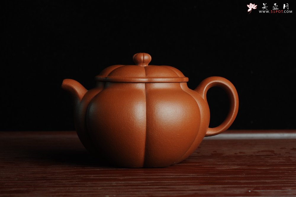 紫砂壶图片：美壶特惠 优质朱泥筋囊器漠上花开 做工精致 仅此一只 - 宜兴紫砂壶网