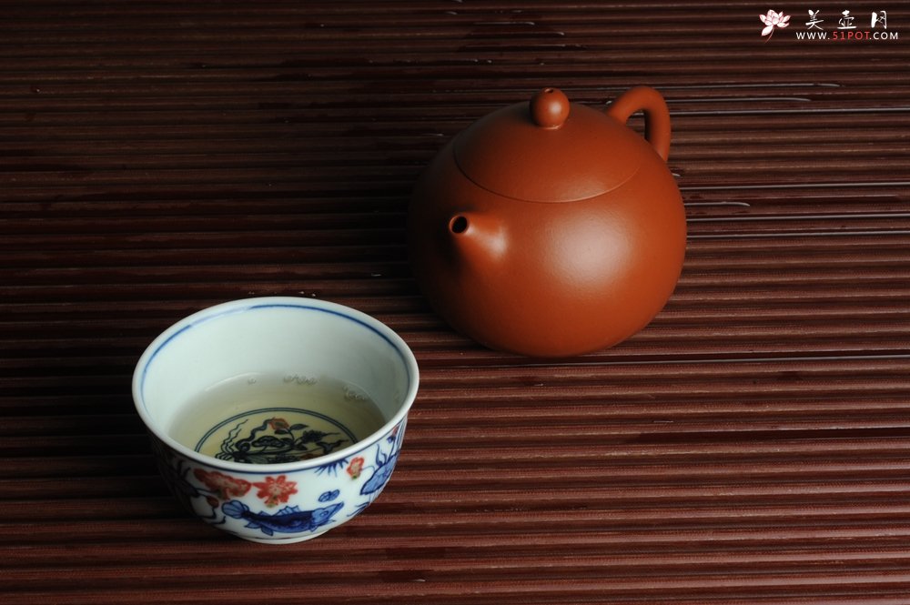 紫砂壶图片：美壶年底特惠 优质金黄朱泥 精工西施  - 宜兴紫砂壶网