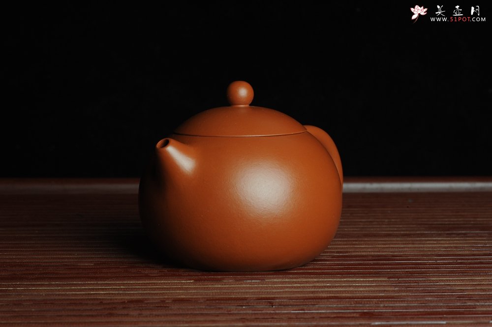 紫砂壶图片：美壶年底特惠 优质金黄朱泥 精工西施  - 宜兴紫砂壶网