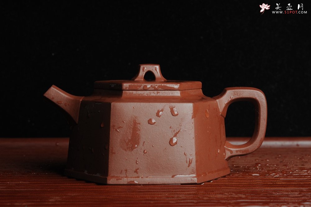 紫砂壶图片：美壶特惠 优质底曹青全手工六方井栏 - 宜兴紫砂壶网