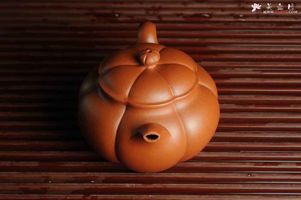 紫砂壶图片：美壶特惠 优质朱泥筋囊器漠上花开 做工精致 仅此一只 - 宜兴紫砂壶网