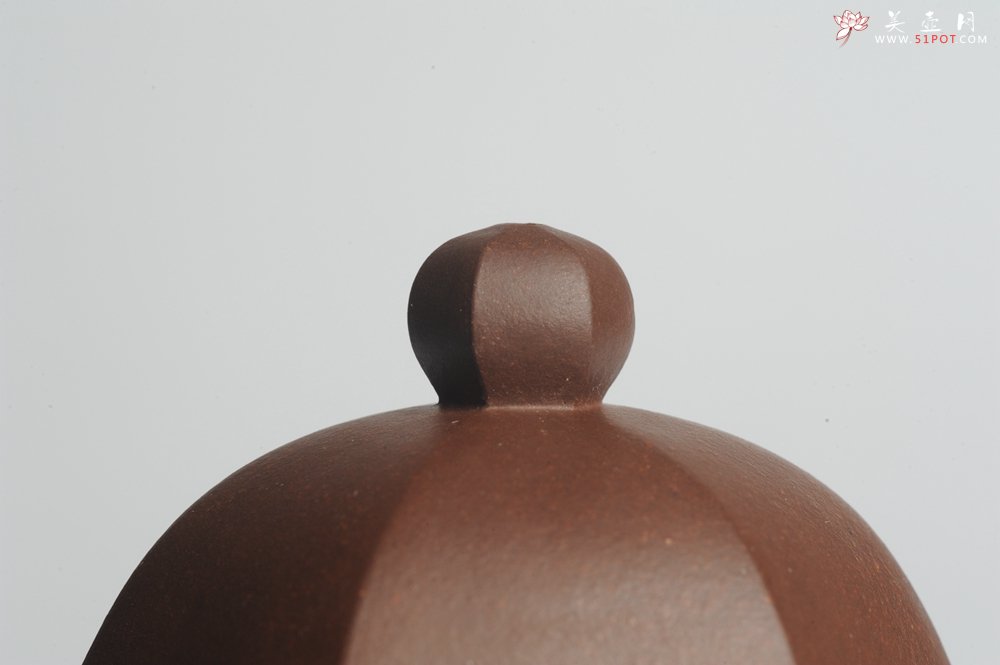 紫砂壶图片：大气端庄 线条流畅 全手工精品六方掇球 - 宜兴紫砂壶网