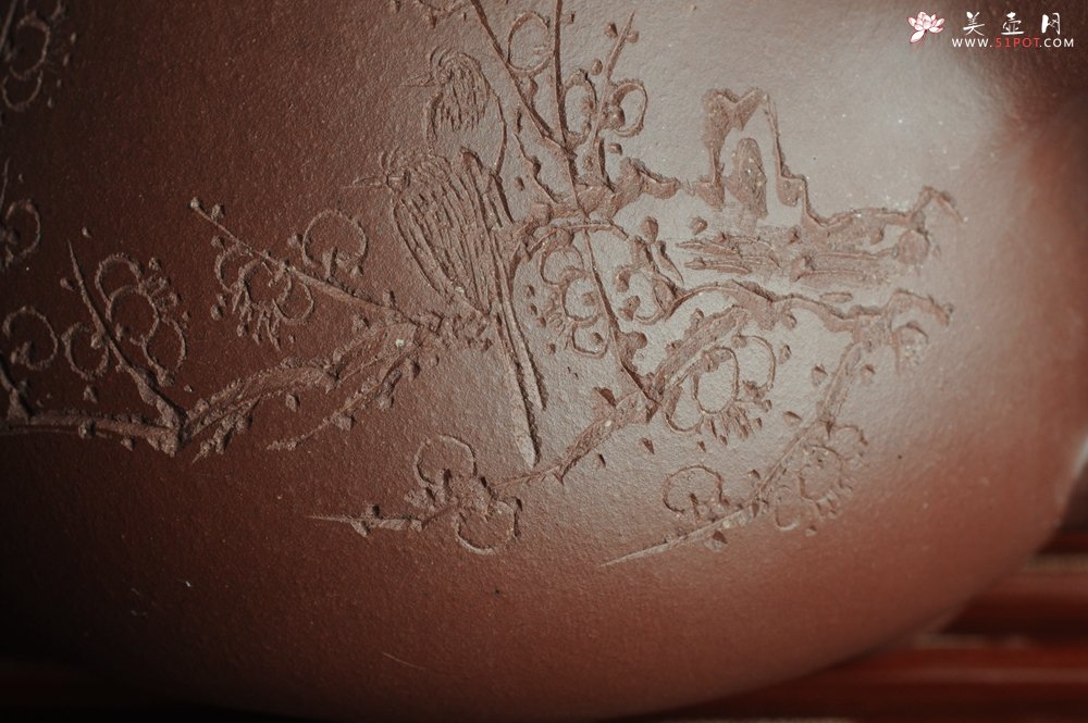 紫砂壶图片：美壶特惠 经典平盖小石瓢 满瓢（景舟石瓢）装饰梅花 泥料超好高档包装一壶二杯 做工灰常精致 - 宜兴紫砂壶网