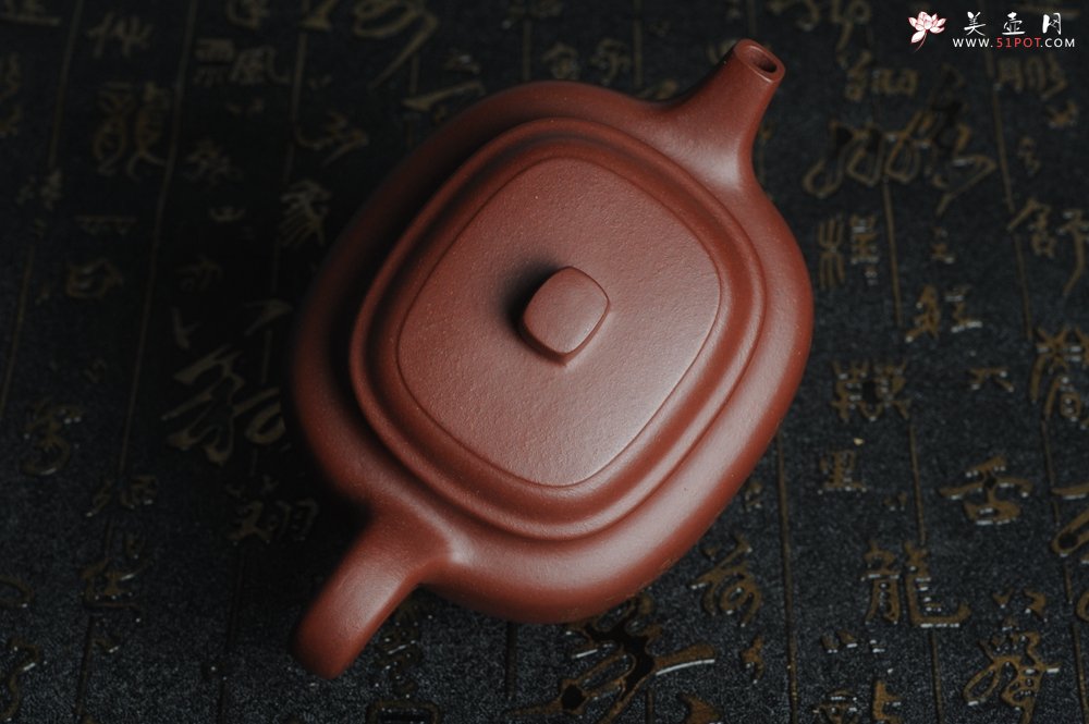 紫砂壶图片：美壶特惠 做工精致四方德中 陈俊儒文气装饰 - 宜兴紫砂壶网