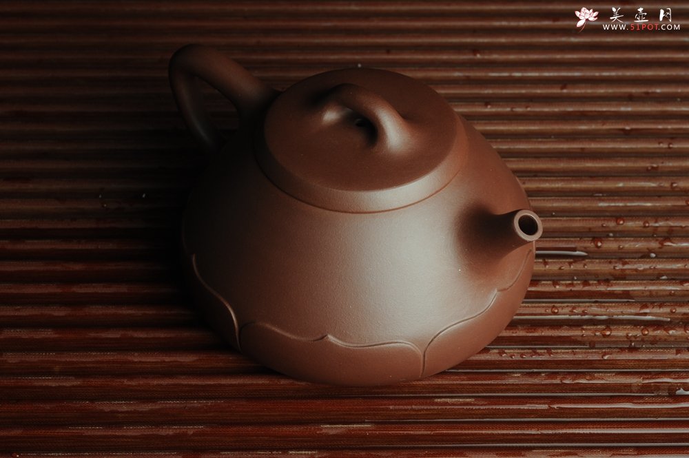 紫砂壶图片：美壶特惠 精致莲花石瓢 茶人醉爱 - 宜兴紫砂壶网