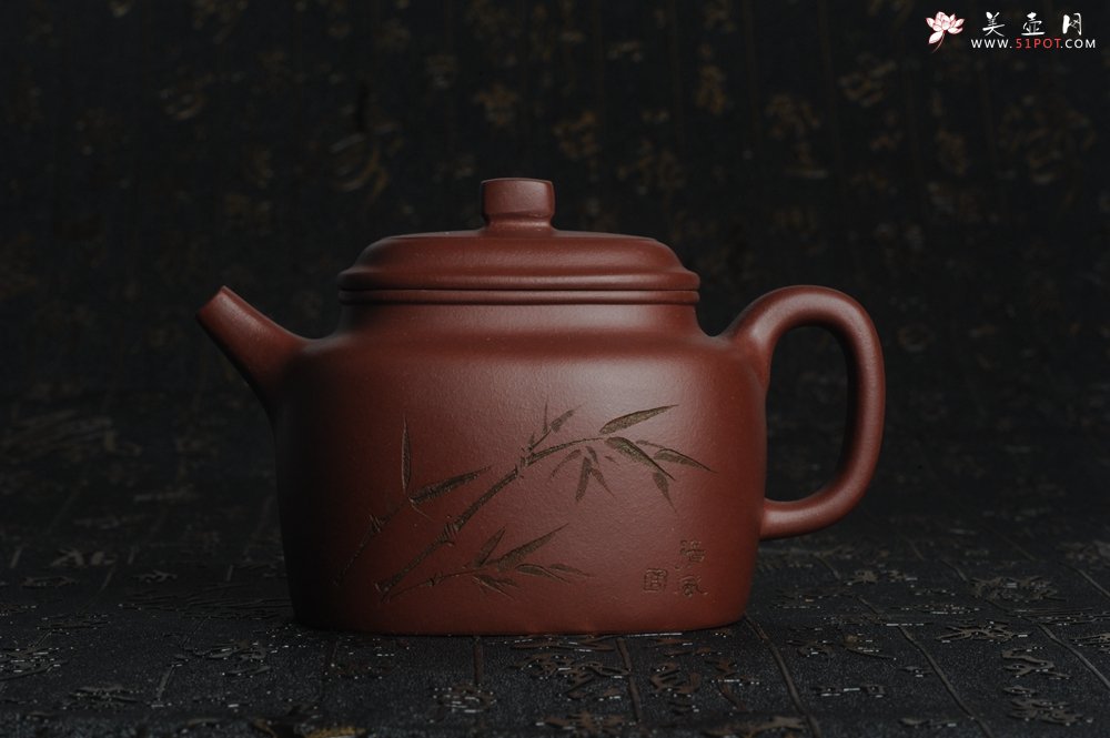 紫砂壶图片：美壶特惠 做工精致四方德中 陈俊儒文气装饰 - 宜兴紫砂壶网