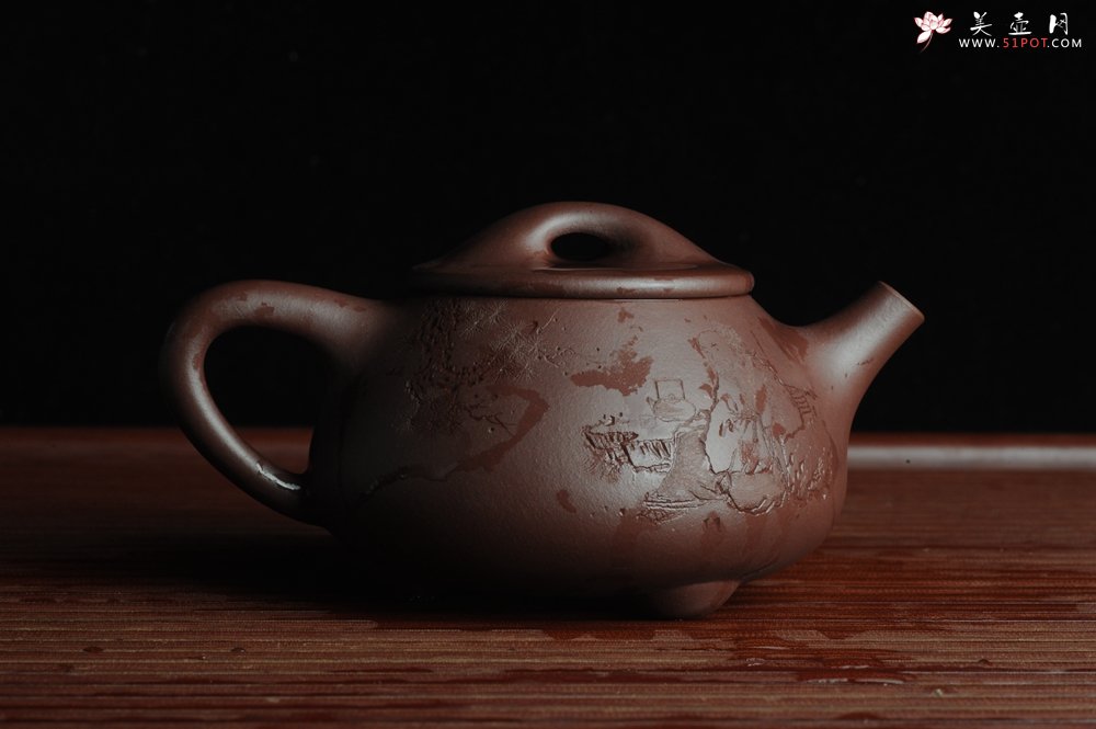 紫砂壶图片：美壶特惠 经典平盖小石瓢 满瓢（景舟石瓢）方健双刀即兴装饰松下高士煮茶图 泥料超好 做工灰常精致 - 宜兴紫砂壶网