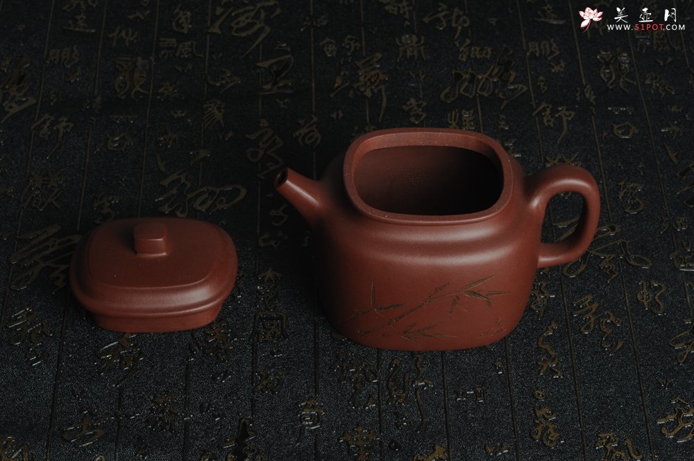 紫砂壶图片：美壶特惠 做工精致四方德中 陈俊儒文气装饰 - 宜兴紫砂壶网