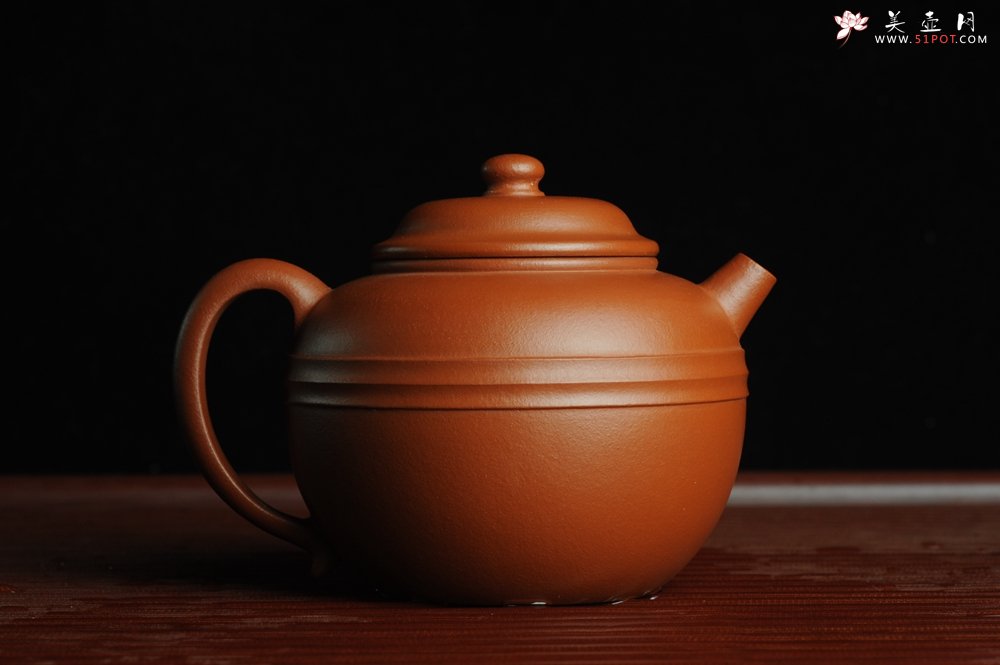 紫砂壶图片：美壶特惠 优质朱泥线玉圆壶 做工精致 仅此一只 - 宜兴紫砂壶网