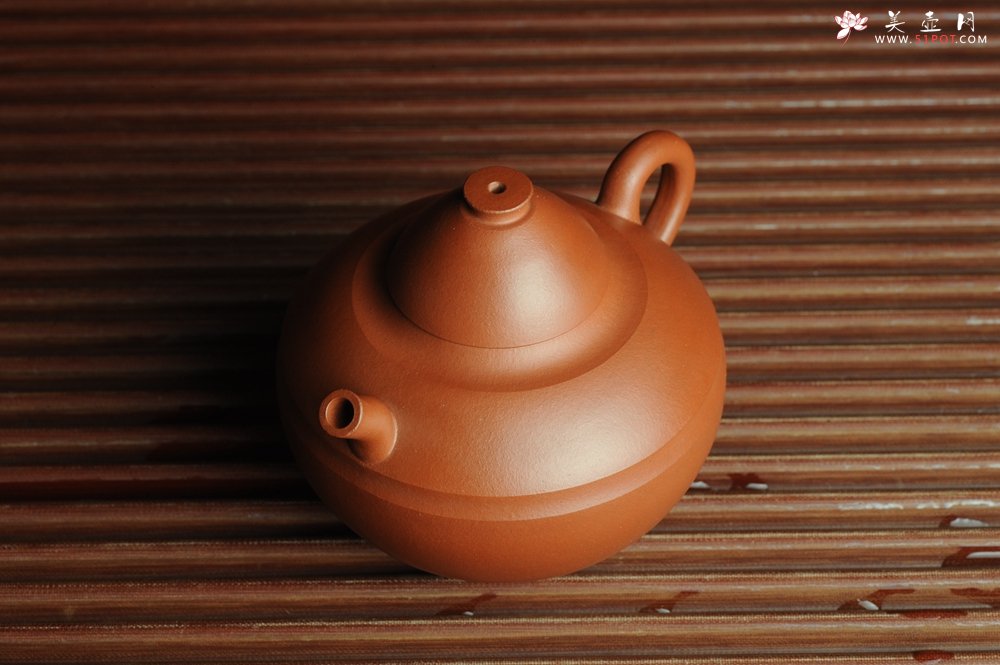 紫砂壶图片：美壶特惠 优质老清水泥 茶人醉爱 文人小雅小影壶 - 宜兴紫砂壶网