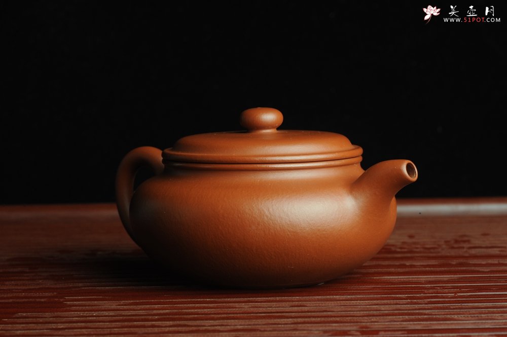 紫砂壶图片：正宗小煤窑朱泥 全手工仿古 气韵流畅 - 宜兴紫砂壶网