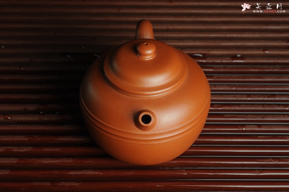 紫砂壶图片：美壶特惠 优质朱泥线玉圆壶 做工精致 仅此一只 - 宜兴紫砂壶网