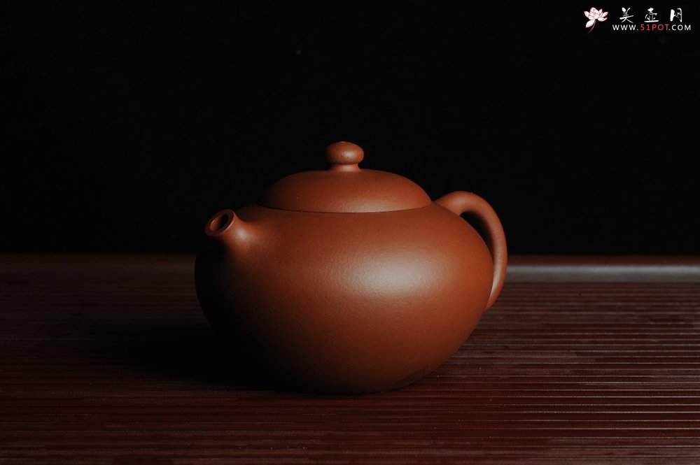 紫砂壶图片：美壶特惠 老清水泥精致龙蛋 养后温润可人 - 宜兴紫砂壶网