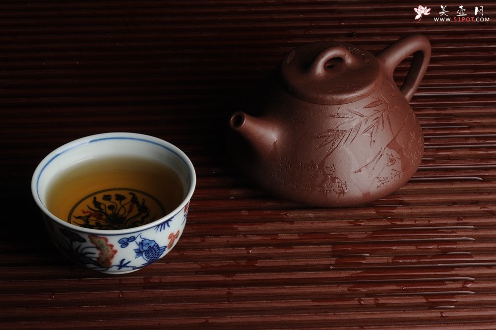 紫砂壶图片：优质紫泥 全手工精品摹古老子冶石瓢 骨肉匀挺 清茗堂助工文气装饰板桥竹 文人风骨尽显 - 宜兴紫砂壶网