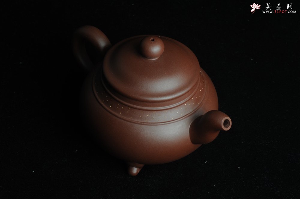 紫砂壶图片：美壶特惠三足鼎立玉鼎壶 做工精致 - 宜兴紫砂壶网