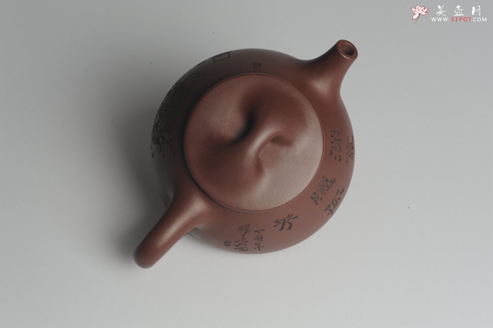 紫砂壶图片：美壶特惠 深丛隐孤芳 经典平盖小石瓢 满瓢（景舟石瓢）装饰菊花 泥料超好高档包装 做工灰常精致 - 宜兴紫砂壶网