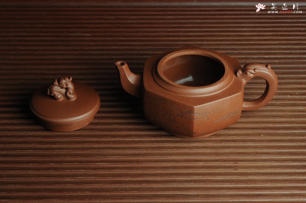 紫砂壶图片：美壶特惠 六方龙樽 刻绘山水 浑厚大气 - 宜兴紫砂壶网