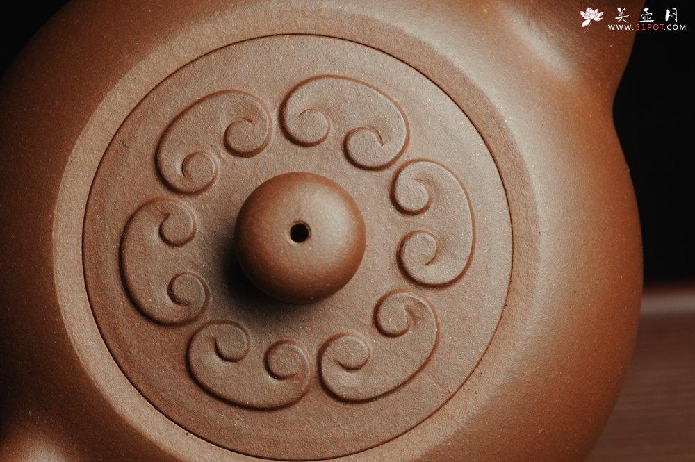 紫砂壶图片：美壶特惠 精致福气如意壶 嵌盖 做工泥料灰常好 出水暴爽 无证书 养过一段时间 开年福利  - 宜兴紫砂壶网