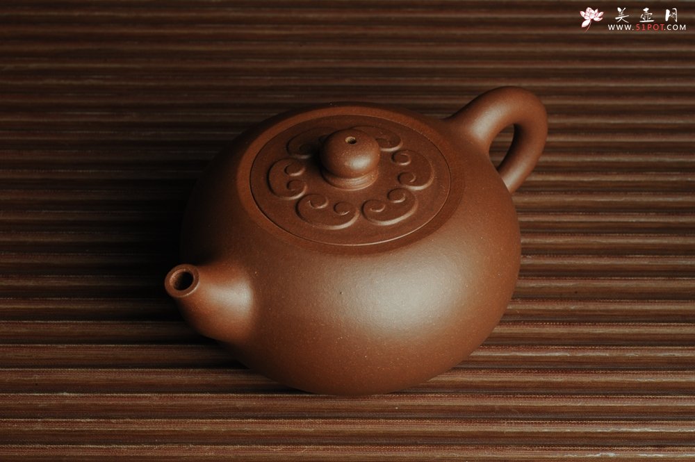 紫砂壶图片：美壶特惠 精致福气如意壶 嵌盖 做工泥料灰常好 出水暴爽 无证书 养过一段时间 开年福利  - 宜兴紫砂壶网