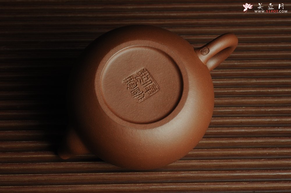 紫砂壶图片：美壶特惠 精致福气如意壶 嵌盖 做工泥料灰常好 出水暴爽 无证书 养过一段时间 开年福利  - 宜兴紫砂壶网