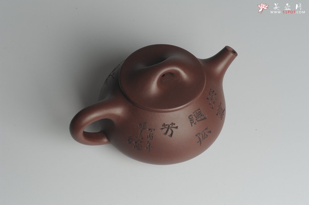 紫砂壶图片：美壶特惠 深丛隐孤芳 经典平盖小石瓢 满瓢（景舟石瓢）装饰菊花 泥料超好高档包装 做工灰常精致 - 宜兴紫砂壶网