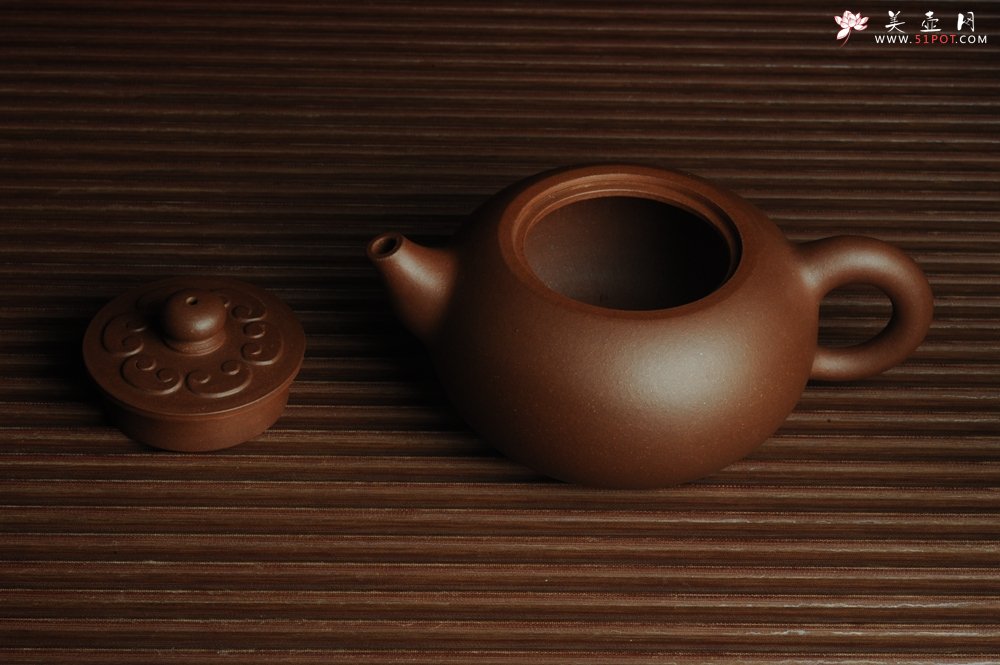 紫砂壶图片：美壶特惠 精致福气如意壶 嵌盖 做工泥料灰常好 出水暴爽 无证书 养过一段时间 开年福利  - 宜兴紫砂壶网