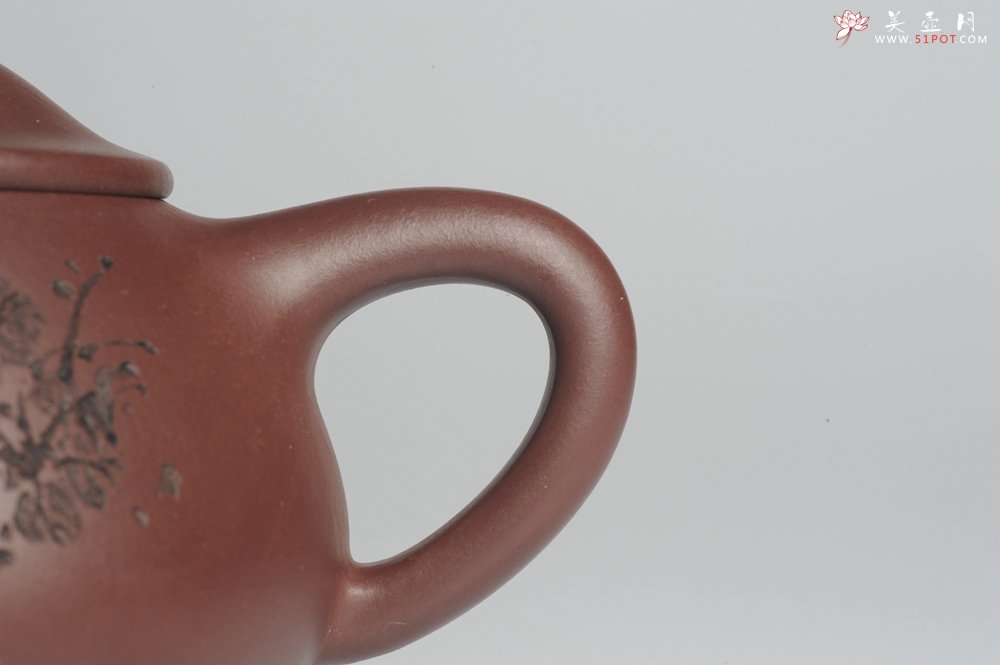 紫砂壶图片：美壶特惠 深丛隐孤芳 经典平盖小石瓢 满瓢（景舟石瓢）装饰菊花 泥料超好高档包装 做工灰常精致 - 宜兴紫砂壶网