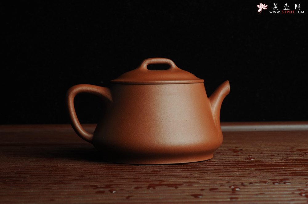 紫砂壶图片：美壶特惠 摹李寒勇影瓢 老清水泥 茶人醉爱 - 宜兴紫砂壶网