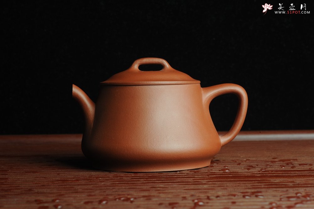 紫砂壶图片：美壶特惠 摹李寒勇影瓢 老清水泥 茶人醉爱 - 宜兴紫砂壶网