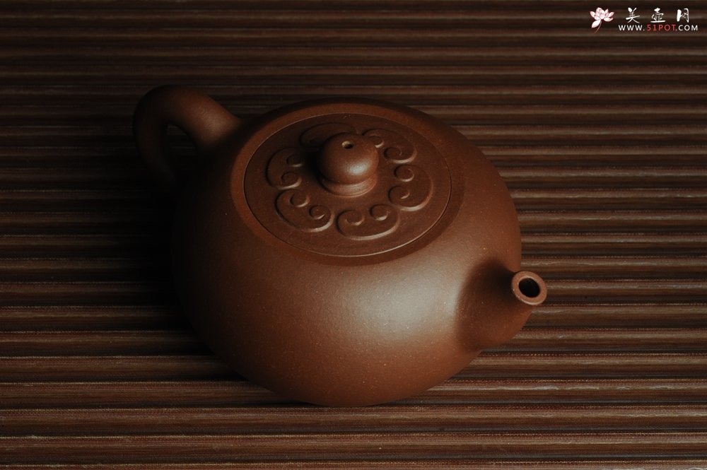 紫砂壶图片：美壶特惠 精致福气如意壶 嵌盖 做工泥料灰常好 出水暴爽 无证书 养过一段时间 开年福利  - 宜兴紫砂壶网