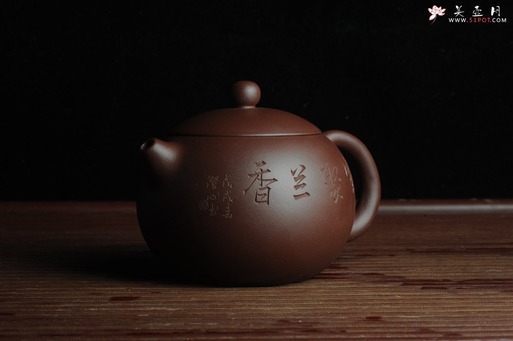 紫砂壶图片：美壶福利特惠 精工西施 助工俞霞老双刀室聚兰香 - 宜兴紫砂壶网