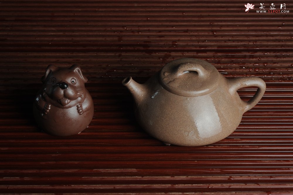 紫砂壶图片：美壶特惠 老段泥心舟石瓢 做工精致 茶人醉爱 - 宜兴紫砂壶网