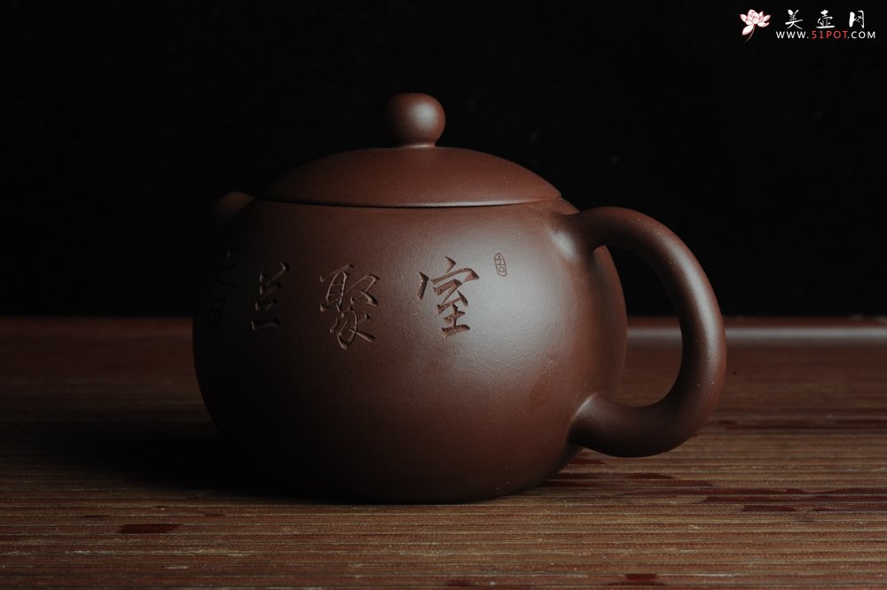 紫砂壶图片：美壶福利特惠 精工西施 助工俞霞老双刀室聚兰香 - 宜兴紫砂壶网