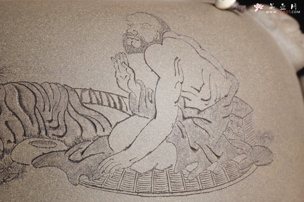 紫砂壶图片：老青段精品瑞兽双耳罐 茶仓 水洗 烟灰缸 多用 子陶刻达摩伏虎图 不输名、家 - 宜兴紫砂壶网