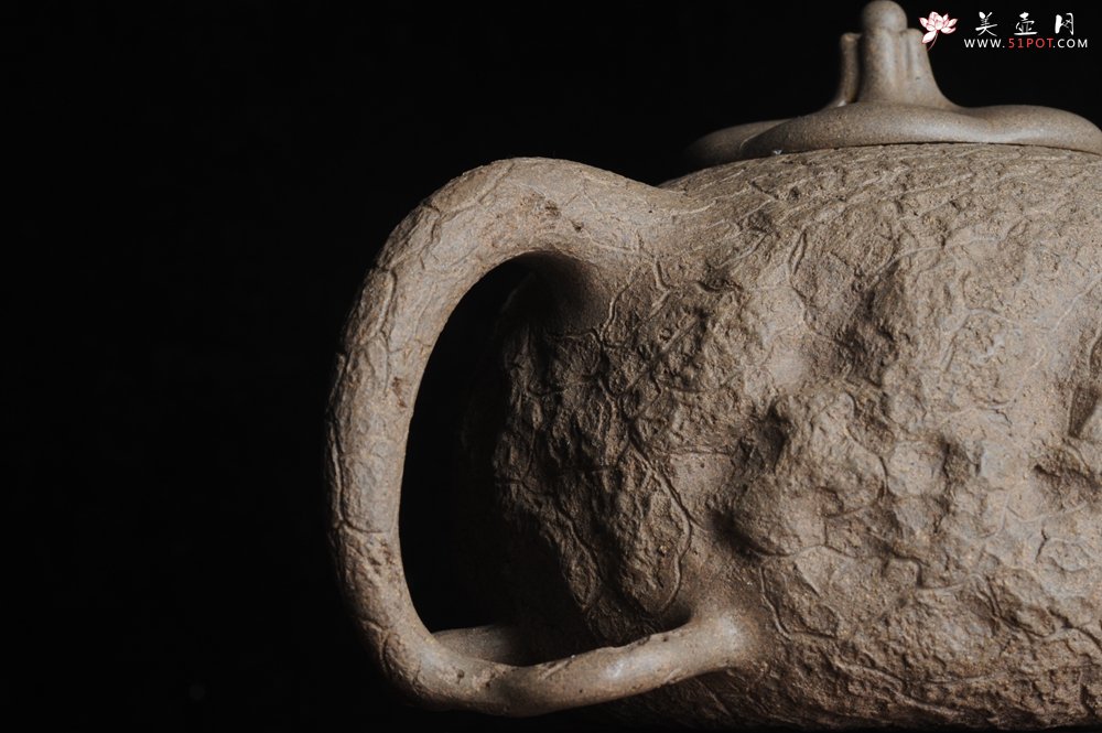 紫砂壶图片：美壶特惠 精品老青段全手工供春 龚春 异形盖 难度大 肌理丰富 - 宜兴紫砂壶网