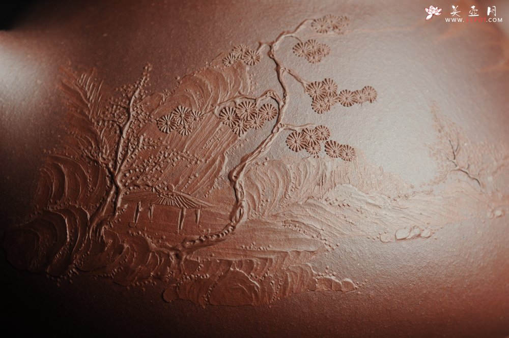 紫砂壶图片：美壶特惠 经典平盖小石瓢 满瓢（景舟石瓢）泥绘山水 江清月近人 单色泥绘更显功力 - 宜兴紫砂壶网