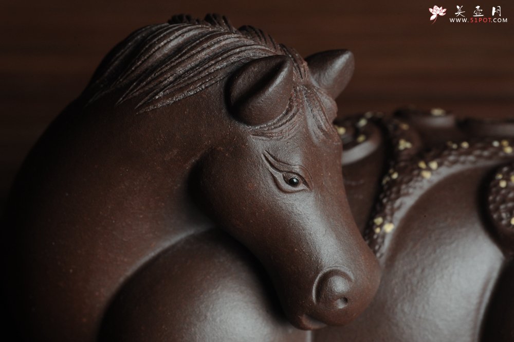 紫砂壶图片：美宠特惠 马上如意 神态细腻 做工灰常精致 手工茶宠 - 宜兴紫砂壶网