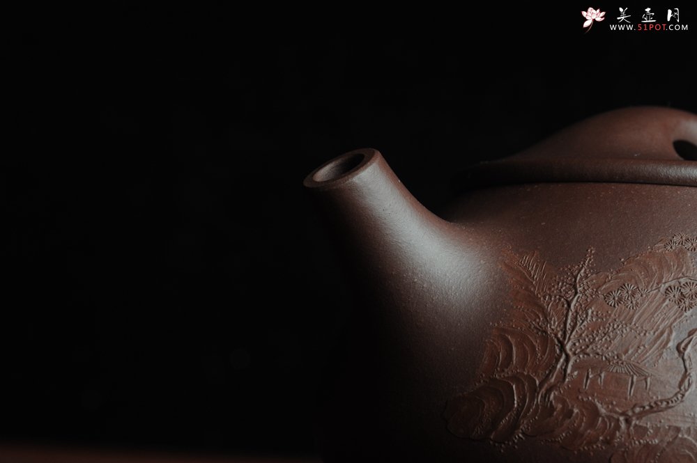 紫砂壶图片：美壶特惠 经典平盖小石瓢 满瓢（景舟石瓢）泥绘山水 江清月近人 单色泥绘更显功力 - 宜兴紫砂壶网