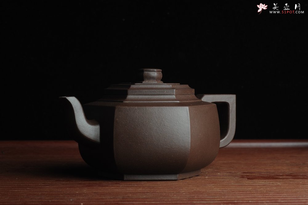 紫砂壶图片：美壶特惠 精致全手工六方雪华 泥料超好 - 宜兴紫砂壶网