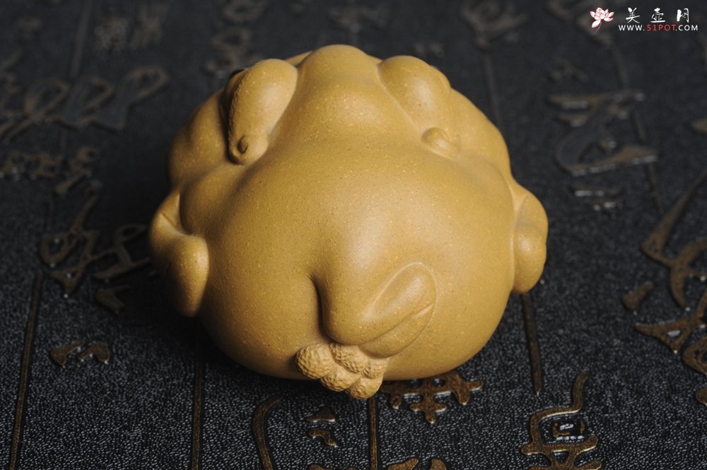 紫砂壶图片：美宠特惠 紫砂金蟾貔貅 镇宅 神态细腻 做工灰常精致 手工茶宠 - 宜兴紫砂壶网