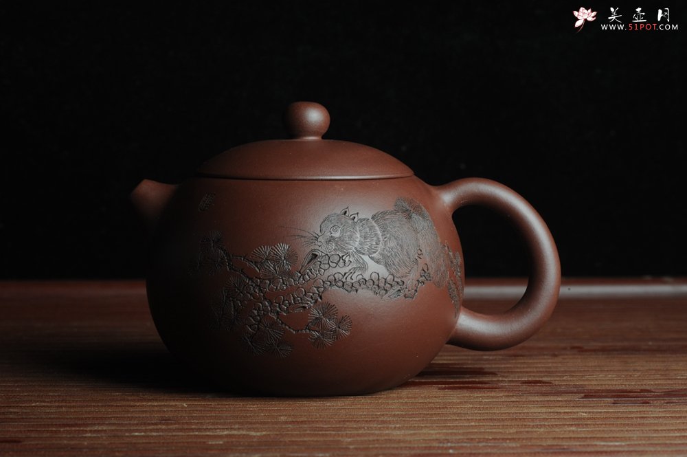 紫砂壶图片：美壶福利特惠 精工西施 精刻松鼠 - 宜兴紫砂壶网