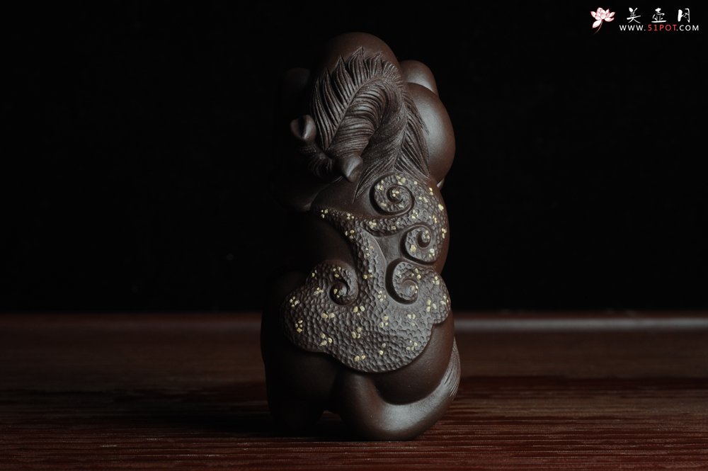 紫砂壶图片：美宠特惠 马上如意 神态细腻 做工灰常精致 手工茶宠 - 宜兴紫砂壶网