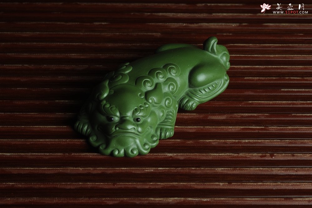 紫砂壶图片：紫砂貔貅茶宠 镇宅 神态细腻 做工精致 茶盘尤物 - 宜兴紫砂壶网