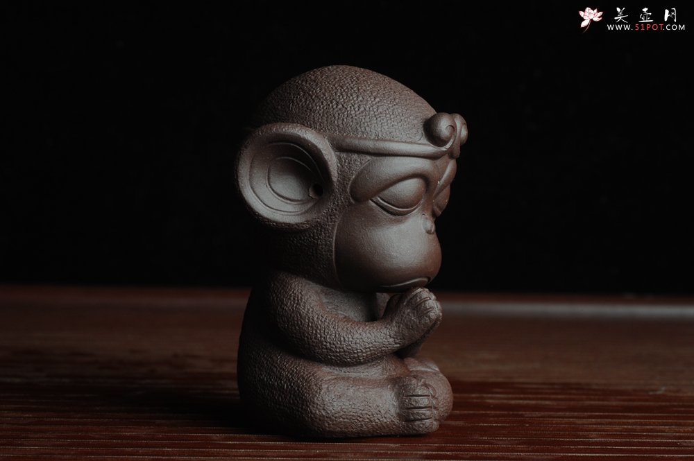 紫砂壶图片：美宠特惠 悟空 神态细腻 做工精致茶宠 - 宜兴紫砂壶网