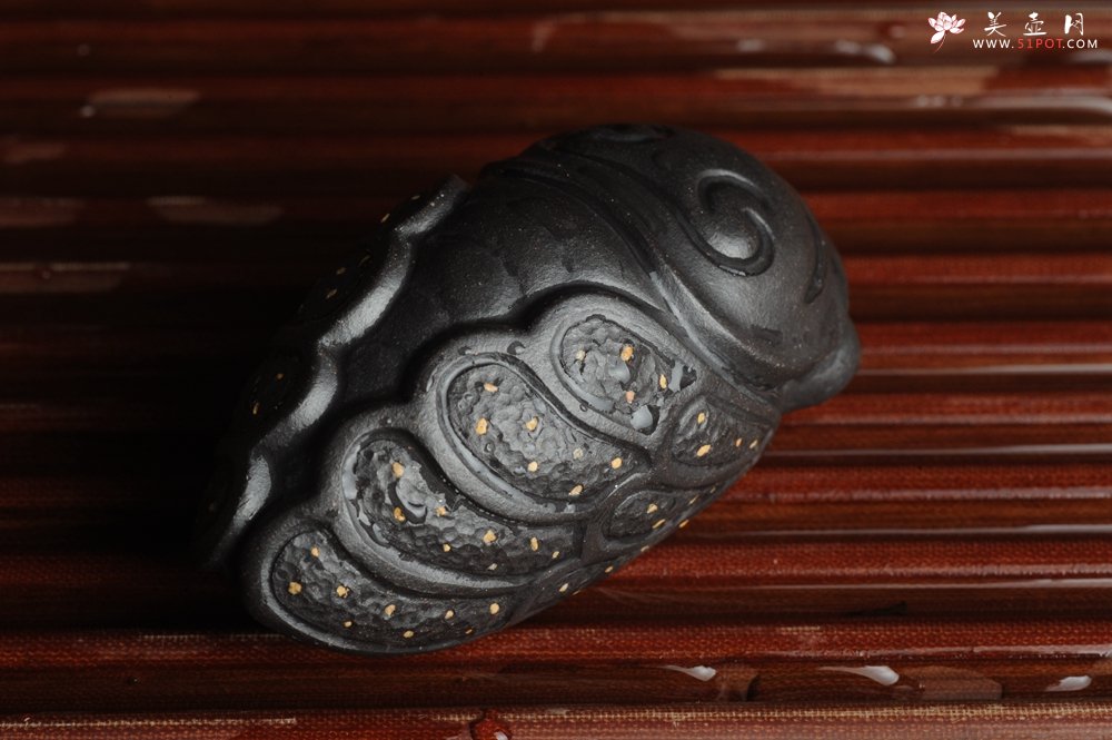 紫砂壶图片：美宠特惠 蝉 知了 手把件茶宠 油性十足 长7cm宽4cm高3cm - 宜兴紫砂壶网