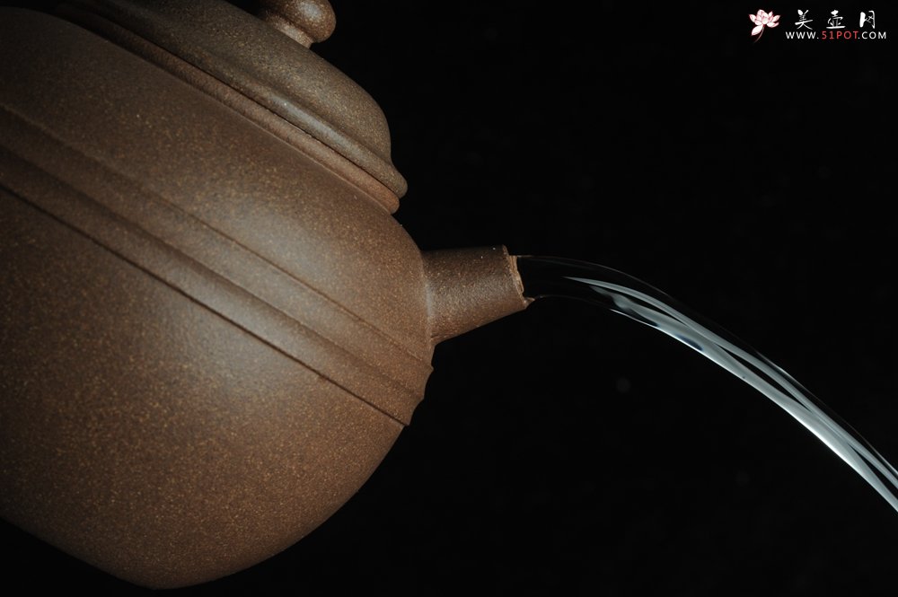 紫砂壶图片：美壶特惠 精致老段泥腰线巨轮 炮管直流 杀茶力器 茶人醉爱 - 宜兴紫砂壶网